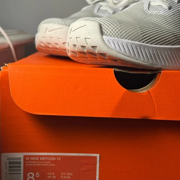 Women’s Nike Metcon 10 - Picture 5 of 5